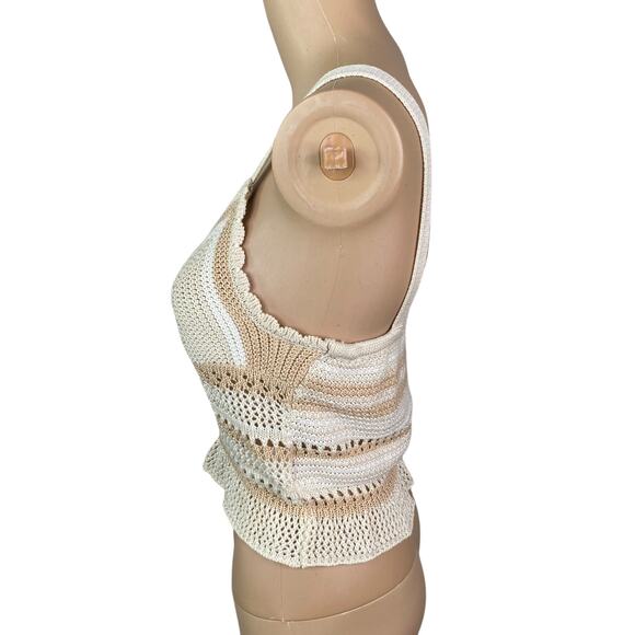 Madden Ivory Beige Crochet Ruffle Hem Knit Cropped Tank Top SZ M - Picture 7 of 9